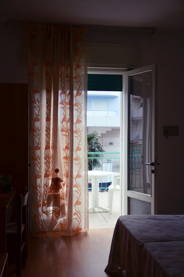 Rex Hotel