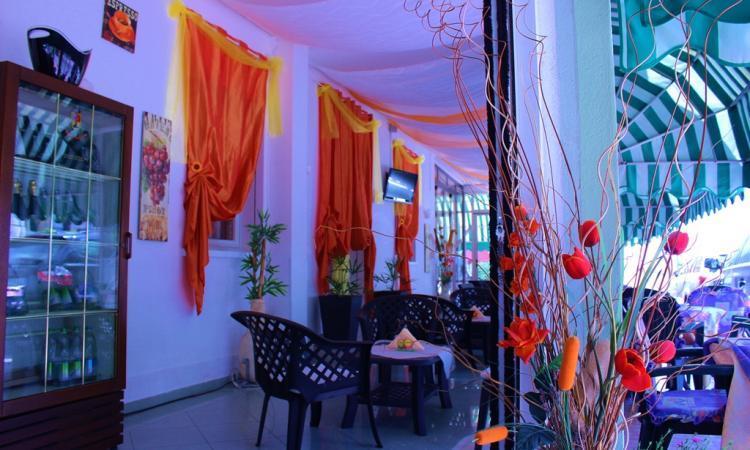 Rex Hotel 2*